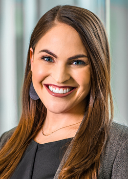 Kris Lindsey Hall headshot.